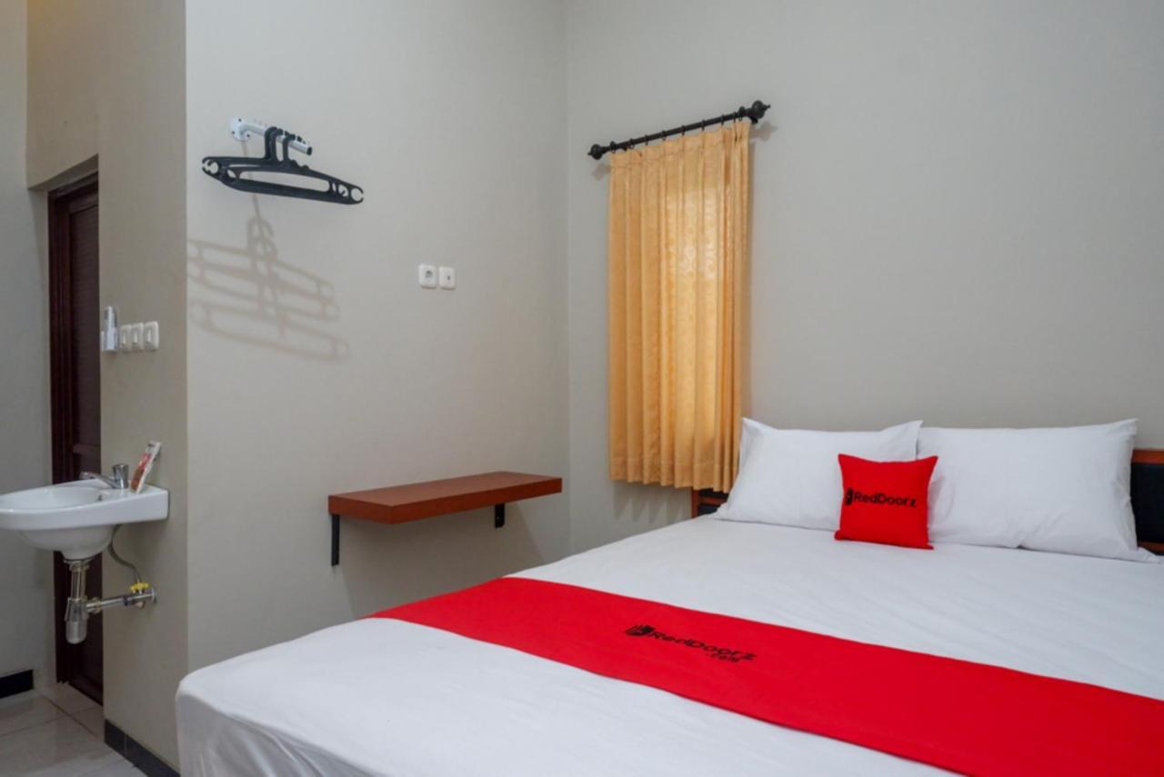 Reddoorz Near Kampus Ump Purwokerto 2 Ξενοδοχείο Sumbang Εξωτερικό φωτογραφία