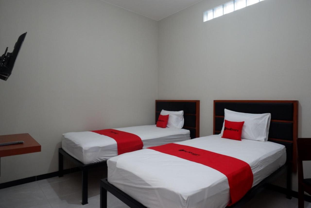 Reddoorz Near Kampus Ump Purwokerto 2 Ξενοδοχείο Sumbang Εξωτερικό φωτογραφία