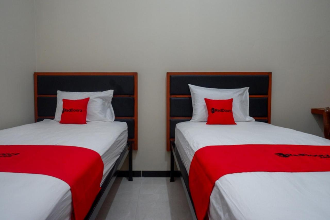 Reddoorz Near Kampus Ump Purwokerto 2 Ξενοδοχείο Sumbang Εξωτερικό φωτογραφία